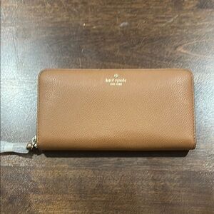 Kate Spade NWT Tan wallet